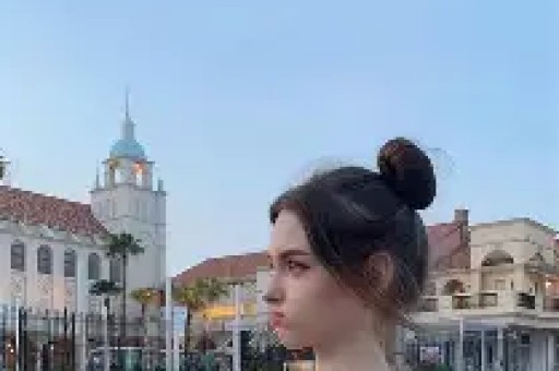 揭秘娱乐圈八卦：每天带你看不尽的明星八卦